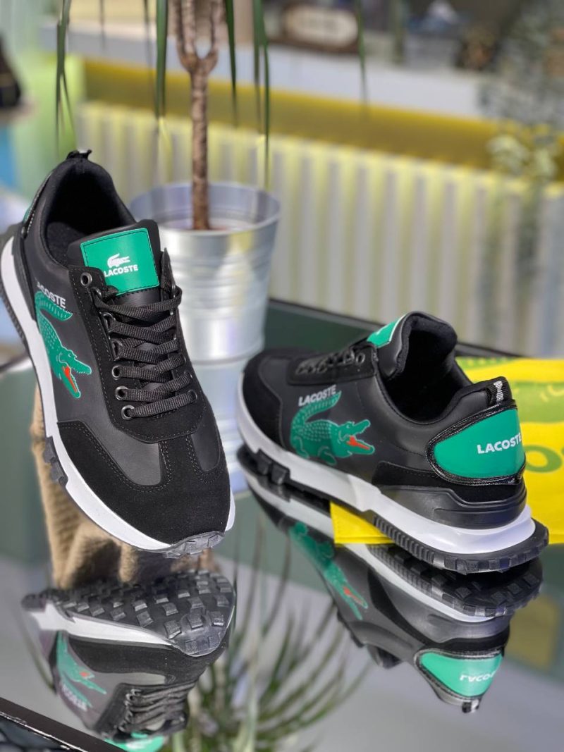 Lacoste Sneakers
