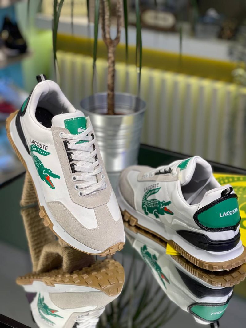 Lacoste Sneakers