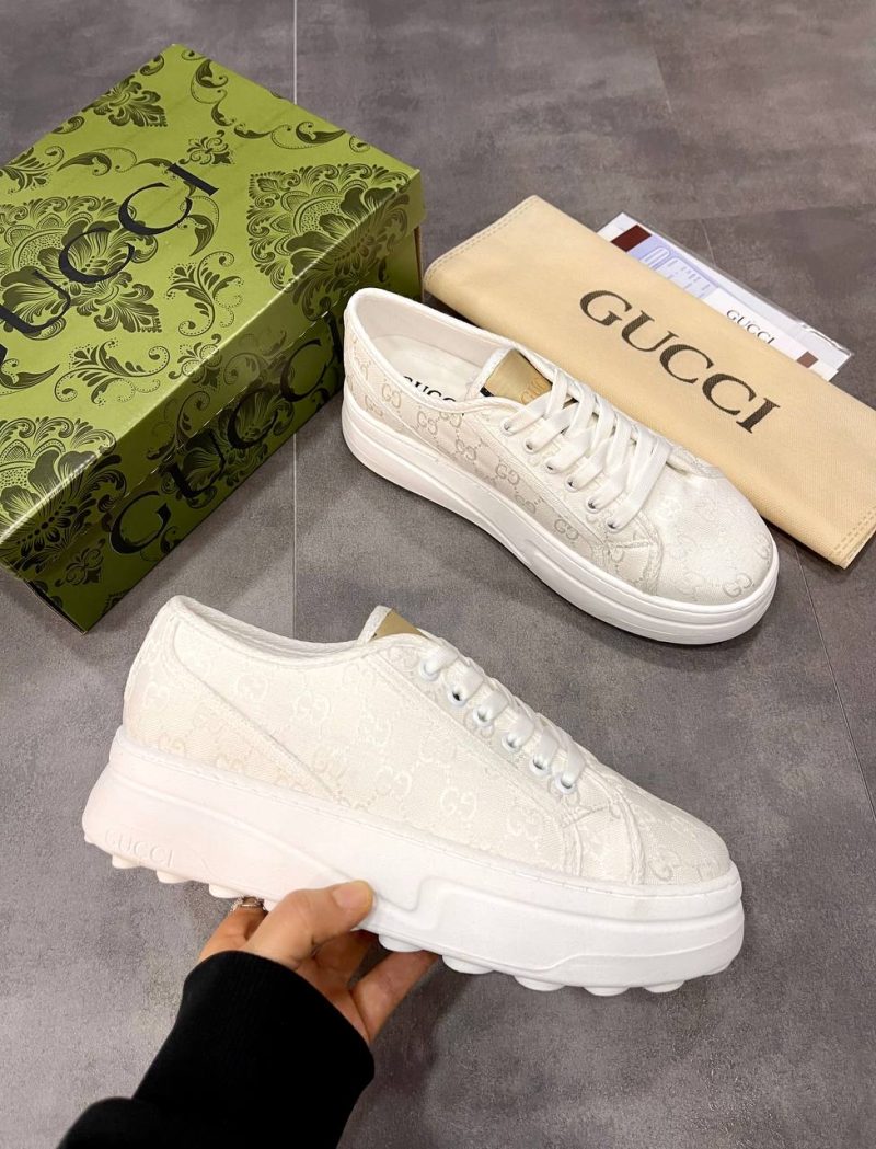 GUCCI Sneakers - Image 2