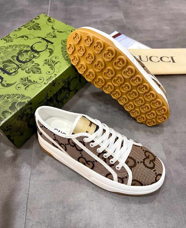 GUCCI Sneakers