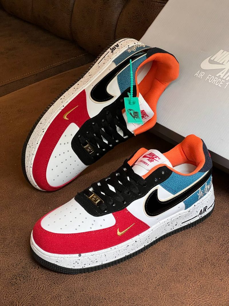 Nike Sneakers