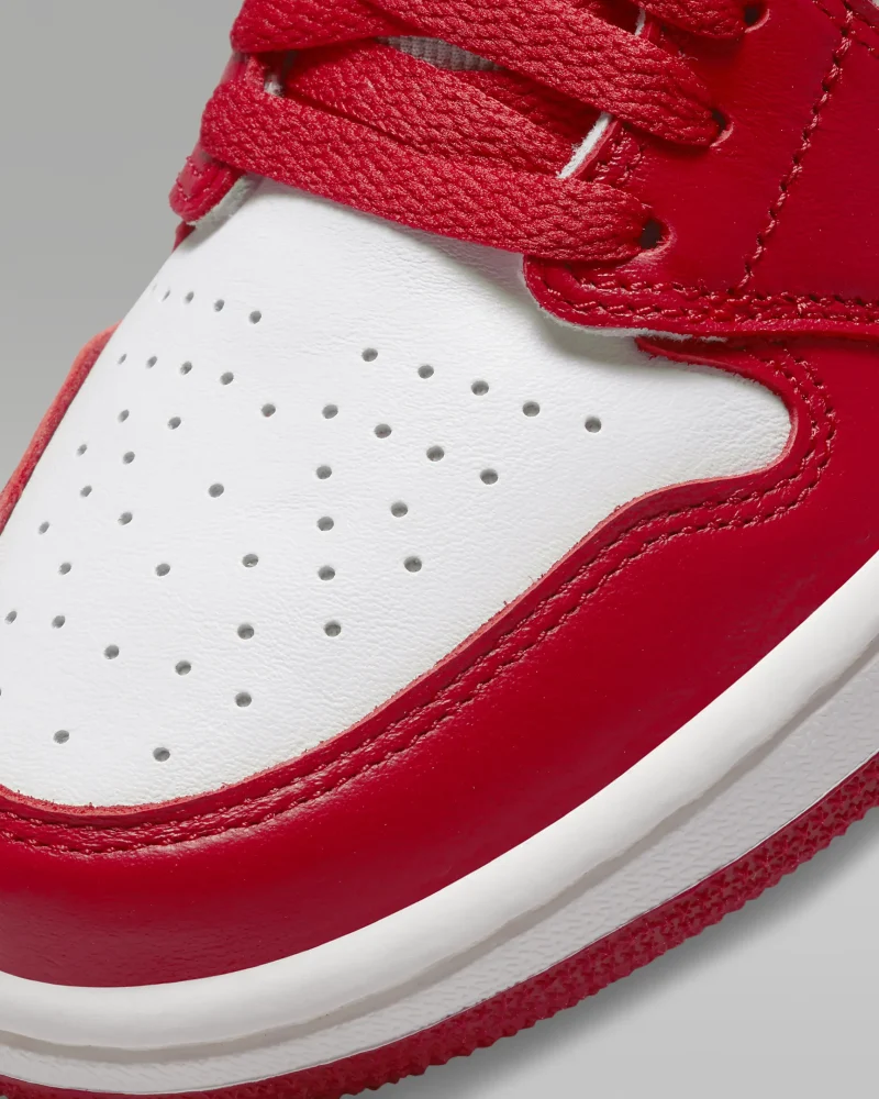 Air Jordan 1 Retro High - Image 4