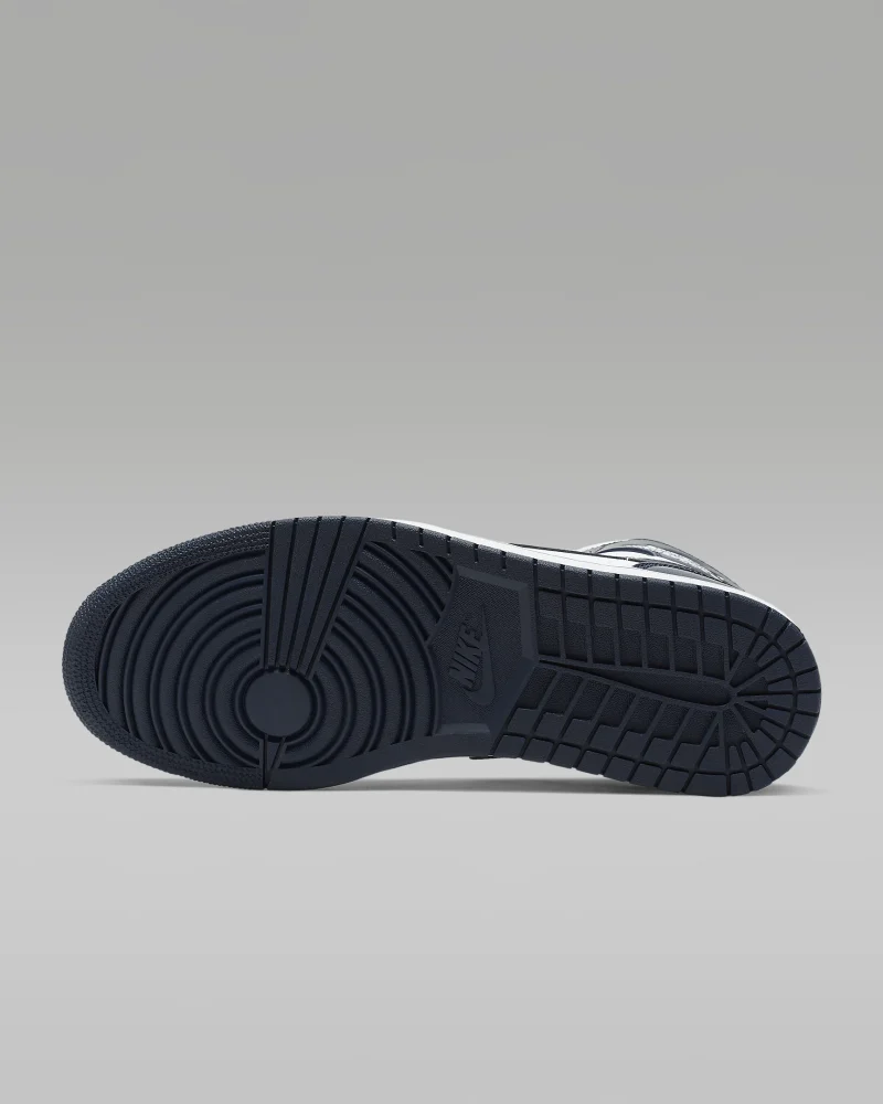 Air Jordan 1 Mid - Image 2